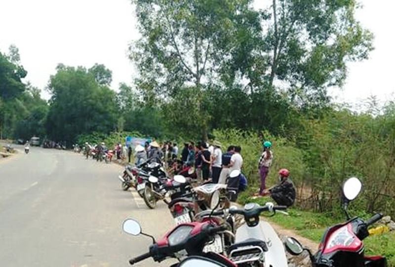 Tá hỏa phát hiện thi thể người đàn ông mặc quần đùi phân hủy mạnh
