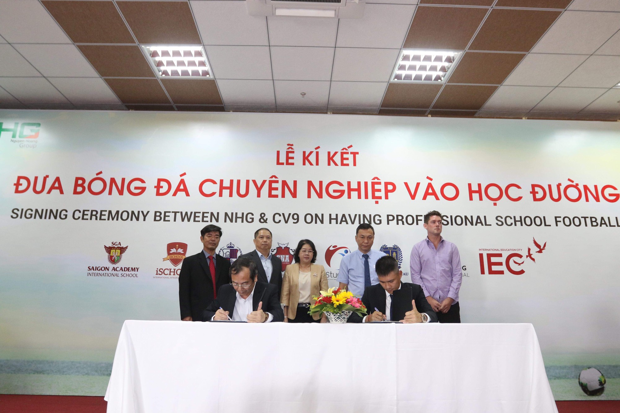 Công Vinh làm chủ tịch quản lý môn bóng đá tập đoàn giáo dục Nguyễn Hoàng - Ảnh 1.