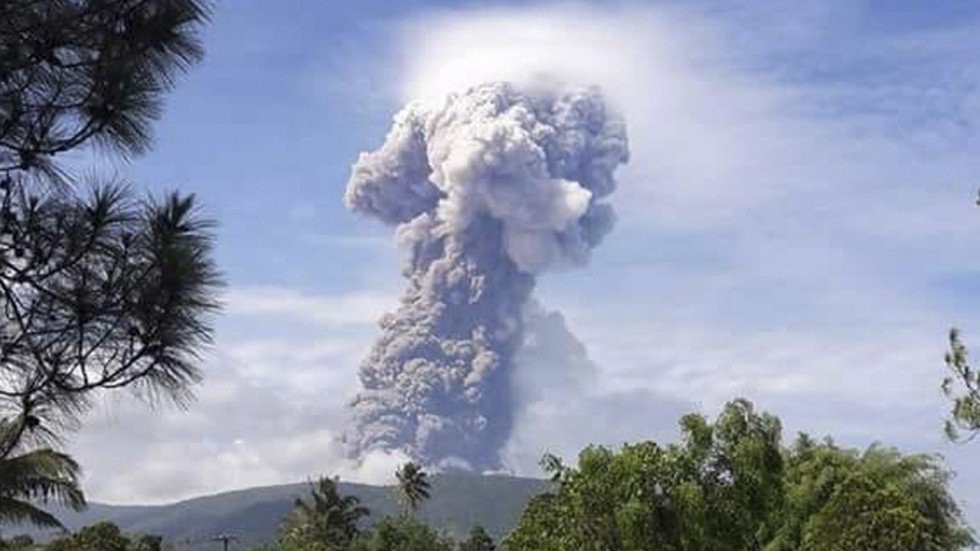 Đảo Sulawesi: Núi lửa thức giấc sau thảm họa động đất, sóng thần