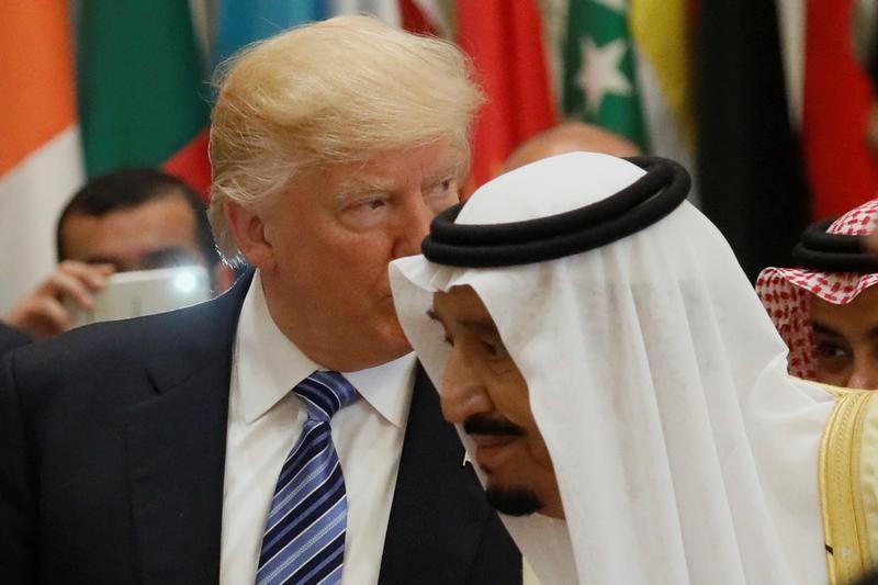 Ông Donald Trump: Không có Mỹ, Quốc vương Salman không tại vị nổi 2 tuần