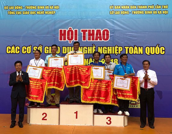 Sân chơi cho giáo viên, sinh viên trường nghề