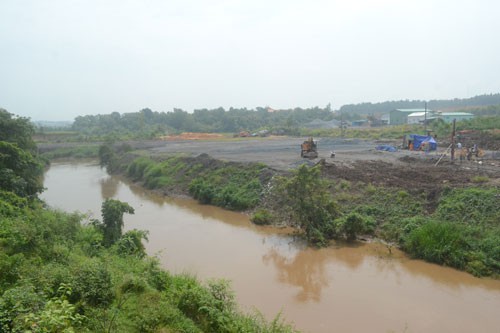 Sở TN-MT tỉnh Đồng Nai k&ecirc;u cứu cho s&ocirc;ng Bu&ocirc;ng - Ảnh 2.
