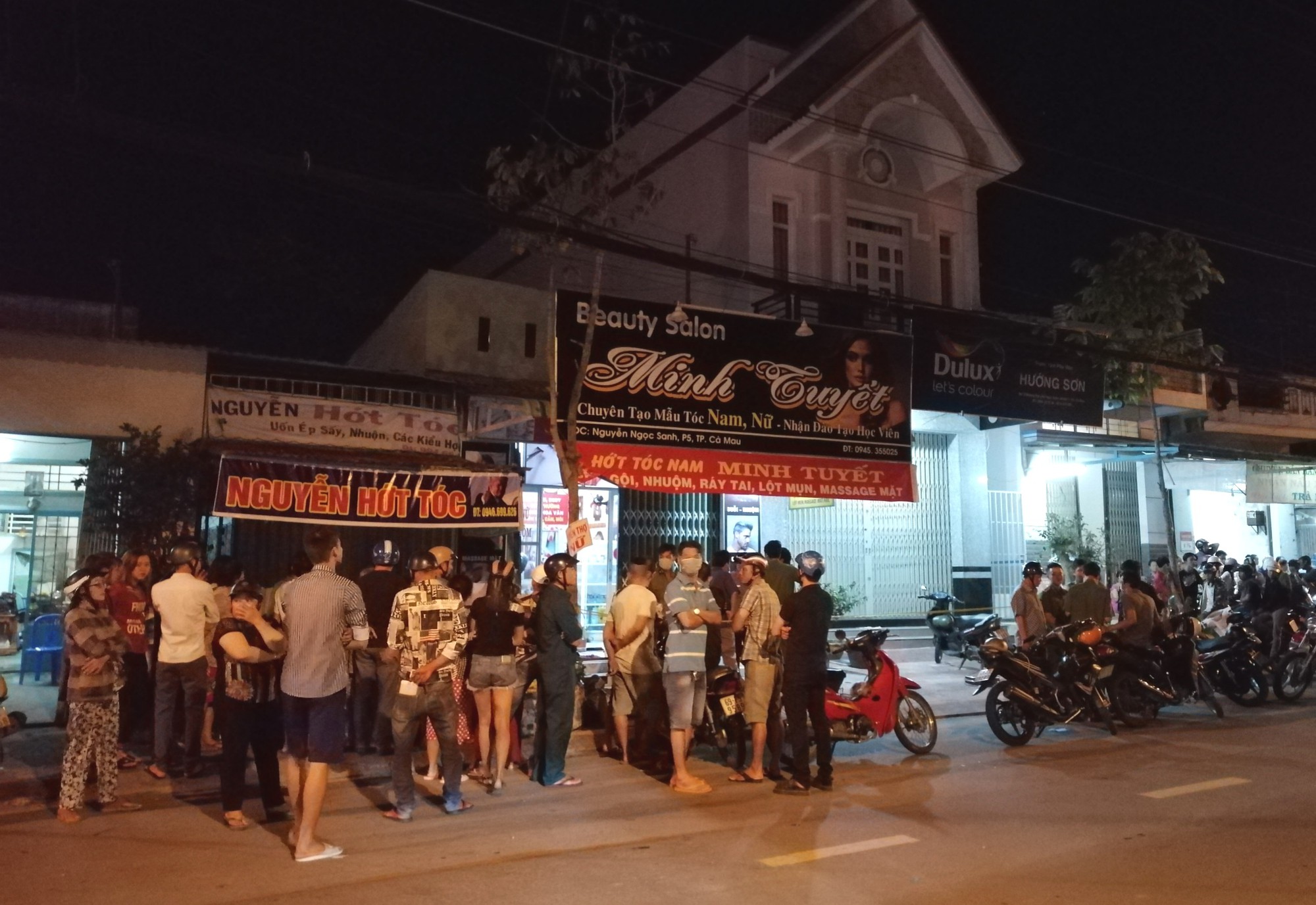 Đôi nam nữ tử vong trong phòng trọ khóa trái cửa