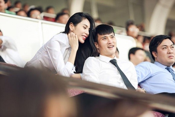 Khi giới showbiz trở thành fan "ruột" thể thao