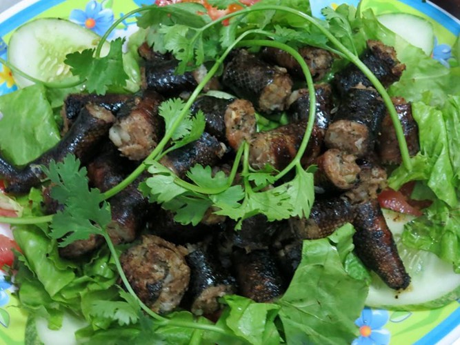 Đến miền T&acirc;y, thử ăn dồi rắn một lần sẽ nhớ m&atilde;i - Ảnh 5.