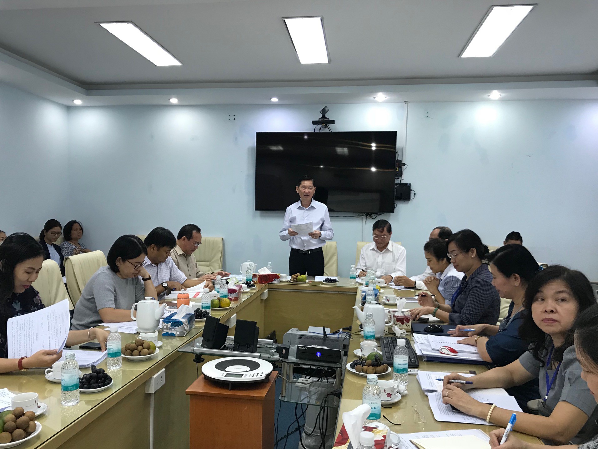 UBND TP HCM kiểm tra tr&aacute;ch nhiệm người đứng đầu tại Sở Y tế - Ảnh 1.