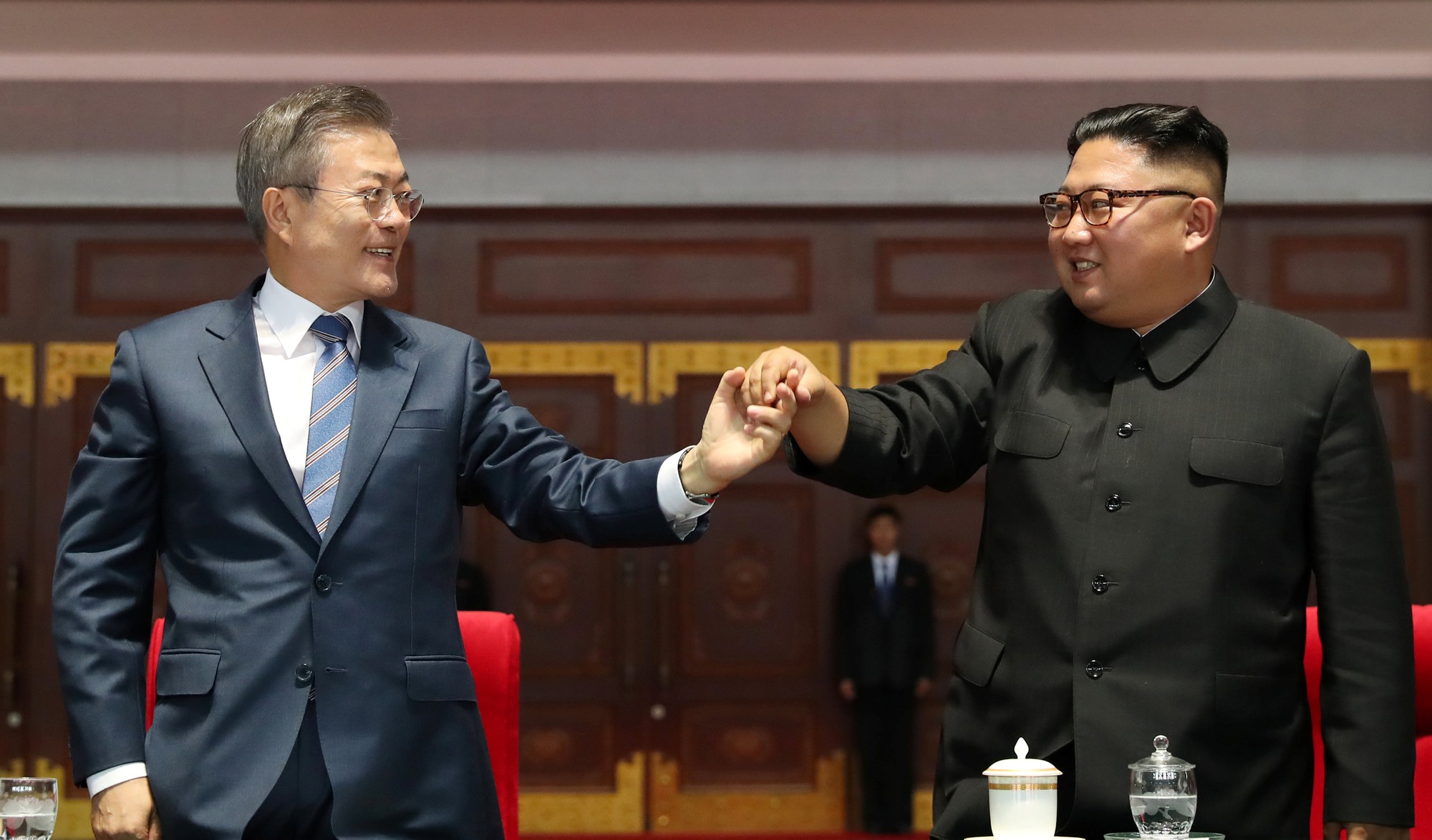 Nobel Hòa bình 2018 gây tò mò đến phút cuối