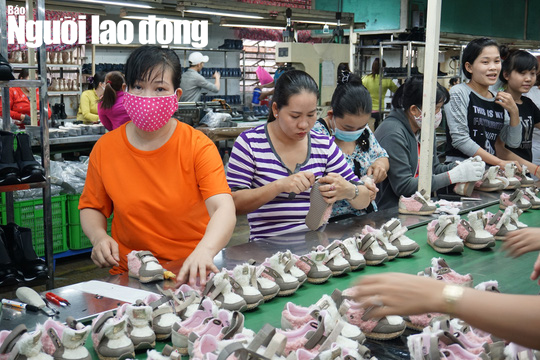 Nghỉ không lương trên 14 ngày/tháng vẫn được hưởng tiền ốm đau