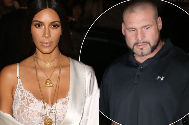 Vụ cướp tại nhà Kim Kardashian: Vệ sĩ bị kiện đòi 6,1 triệu USD - Ảnh 1.