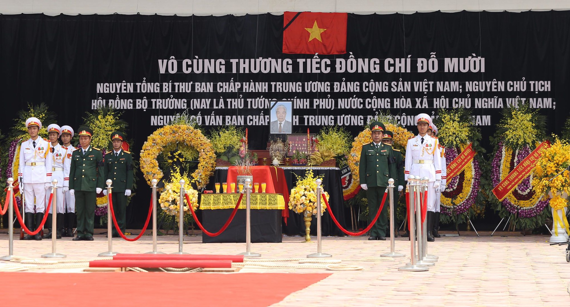 Nguyên Tổng Bí thư Đỗ Mười đã an nghỉ nơi đất mẹ quê nhà - Ảnh 2.