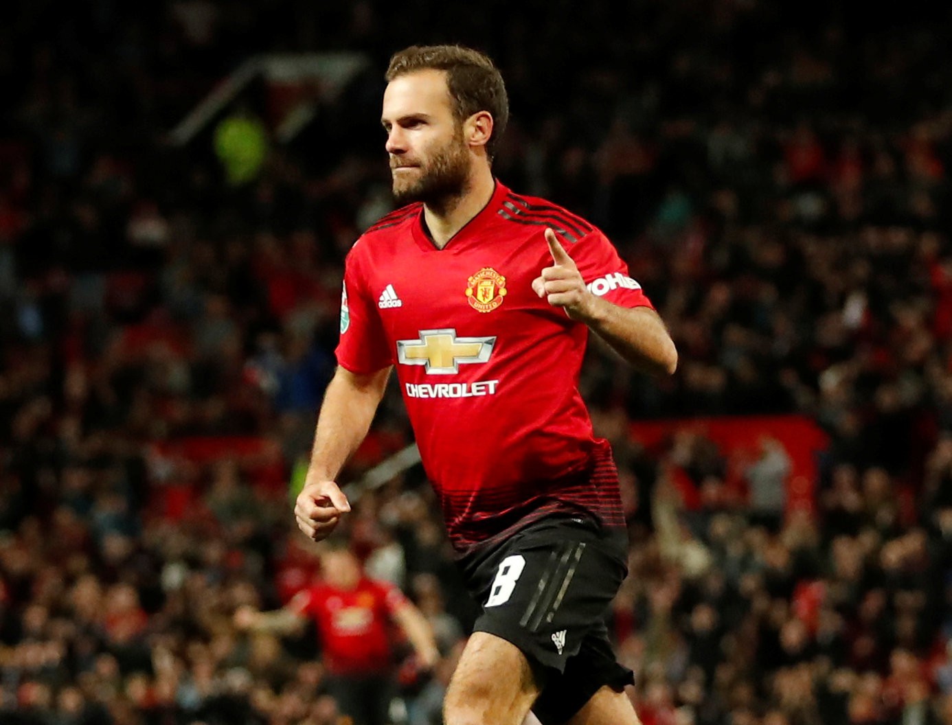 Kịch t&iacute;nh vỡ o&agrave;, Man United ngược d&ograve;ng hạ Newcastle tại Old Trafford - Ảnh 7.