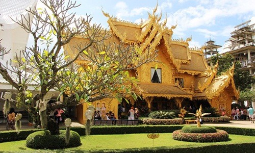 Ngỡ ngàng nhà vệ sinh có kiến trúc cầu kỳ như cung điện - Ảnh 10.