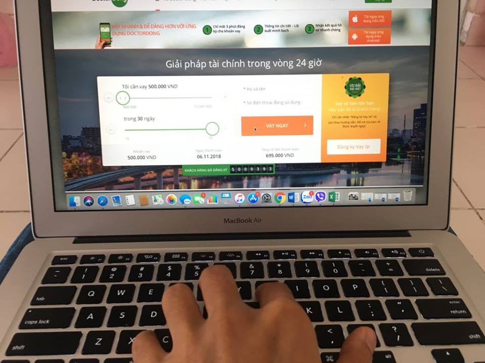 Vay trực tuyến lãi suất 700% vẫn có hàng ngàn người xin vay