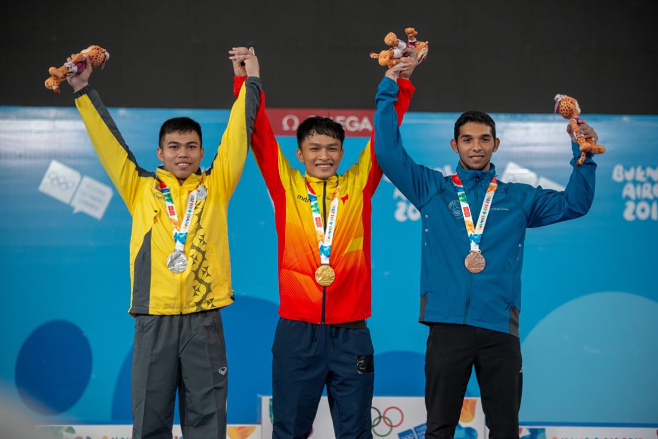Cử tạ Việt tỏa sáng ở Olympic trẻ
