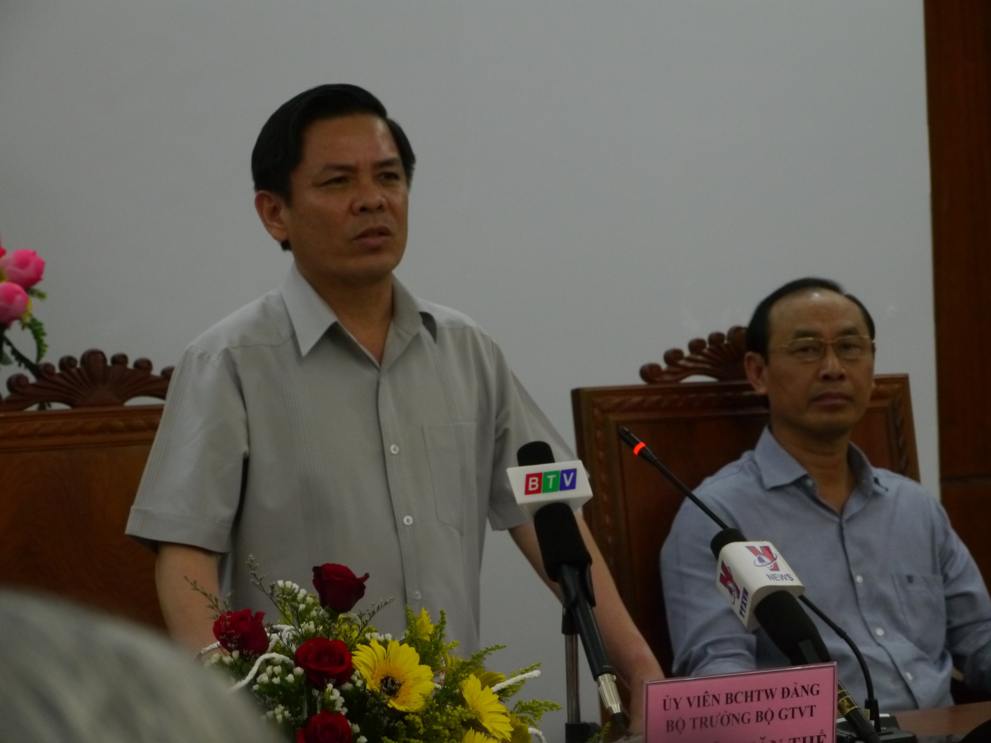 Bộ trưởng Bộ GTVT: Đóng cửa trạm thu phí nếu để đường hư hỏng
