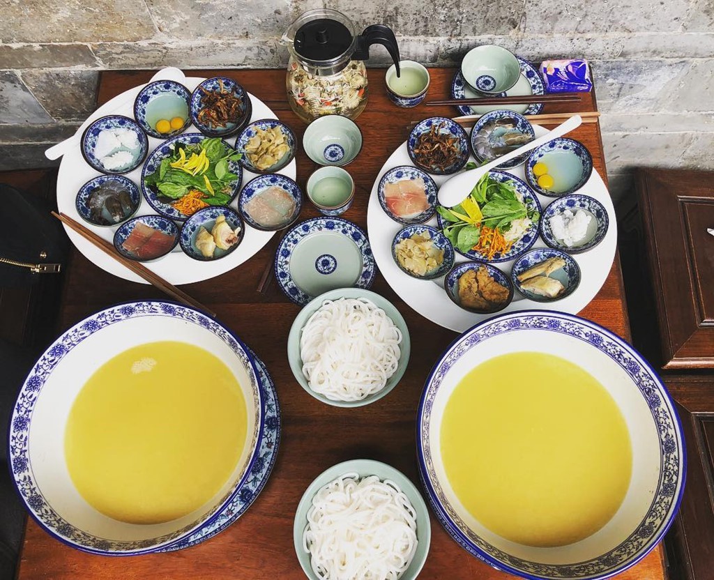 Điểm danh những m&oacute;n dễ ăn, thu h&uacute;t du kh&aacute;ch ở Lệ Giang - Ảnh 2.