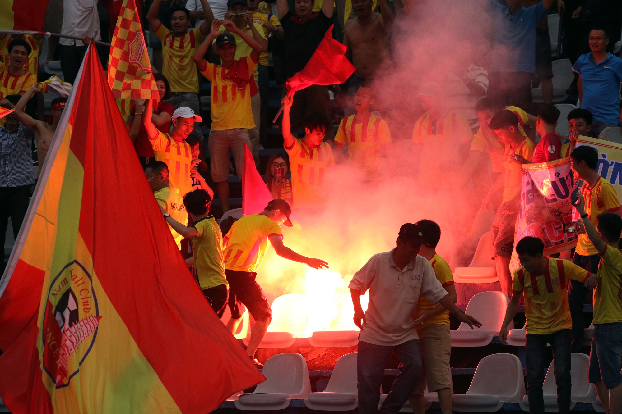 Đẩy XSKT Cần Thơ rớt hạng, Nam Định gi&agrave;nh suất tranh v&eacute; vớt V-League 2019 - Ảnh 9.