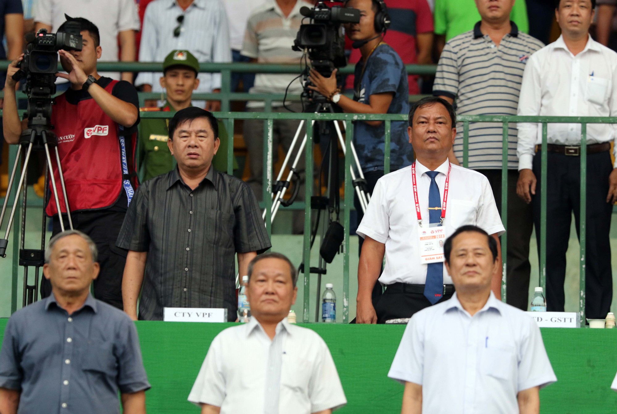 Đẩy XSKT Cần Thơ rớt hạng, Nam Định gi&agrave;nh suất tranh v&eacute; vớt V-League 2019 - Ảnh 1.