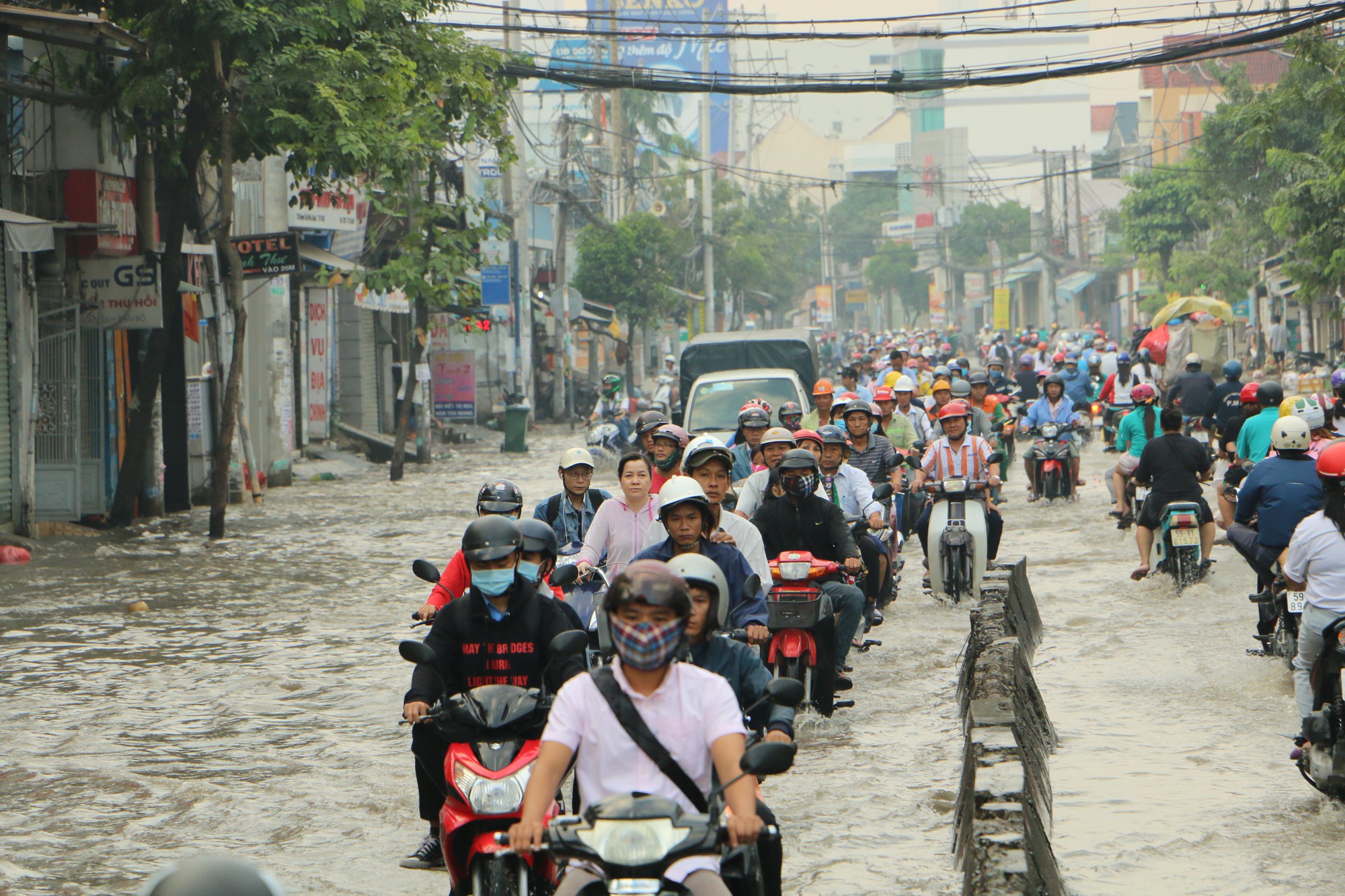 Lộ th&ecirc;m &ldquo;thủ phạm&rdquo; g&acirc;y ngập ở khu Nam S&agrave;i G&ograve;n - Ảnh 2.