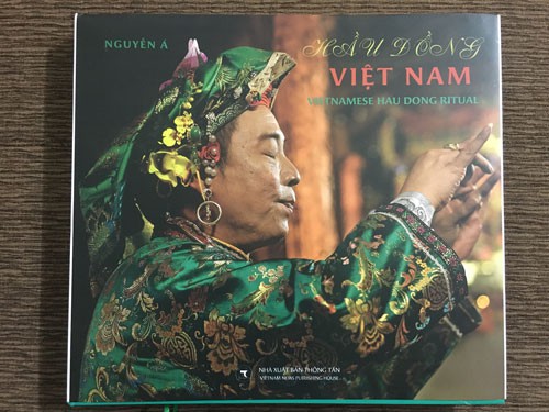 Ra mắt sách "Hầu đồng Việt Nam" của Nguyễn Á