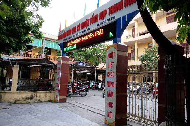 Vụ nói xấu thầy cô trên Facebook: 3 học sinh bị đuổi học 1 tuần