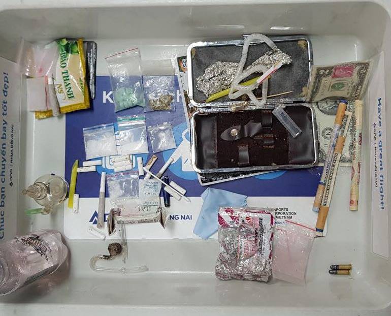 Phát hiện hàng loạt vụ vận chuyển ma túy ở sân bay Cam Ranh