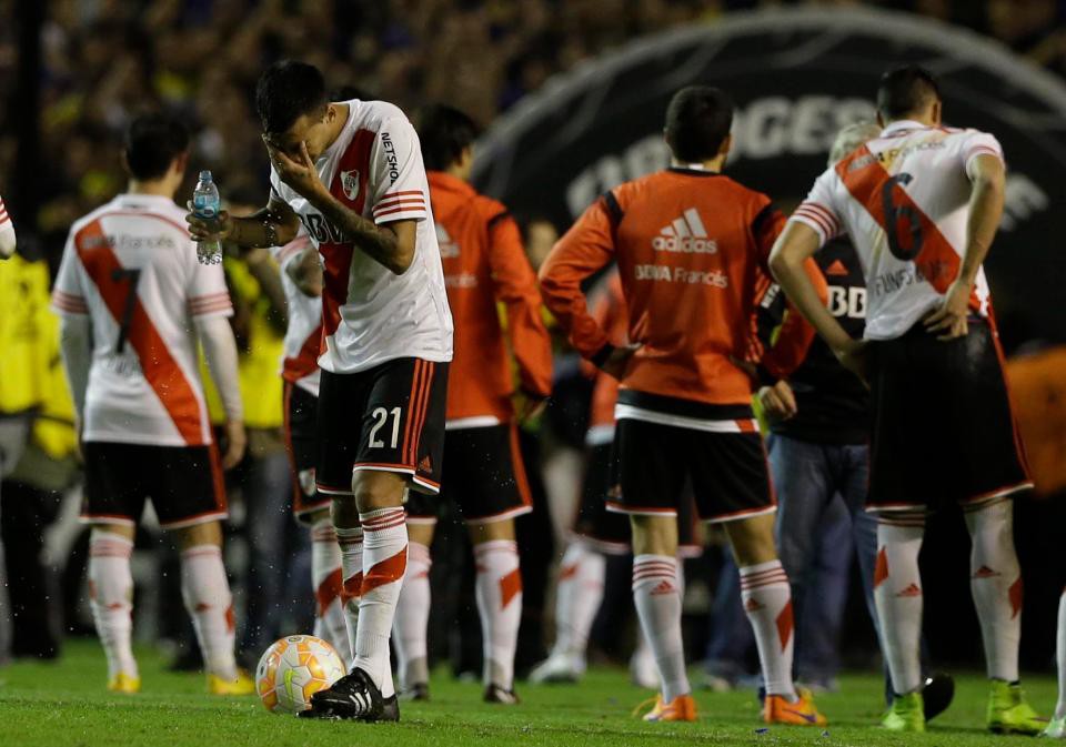 Si&ecirc;u kinh điển Boca Juniors - River Plate lấn &aacute;t derby Manchester - Ảnh 4.