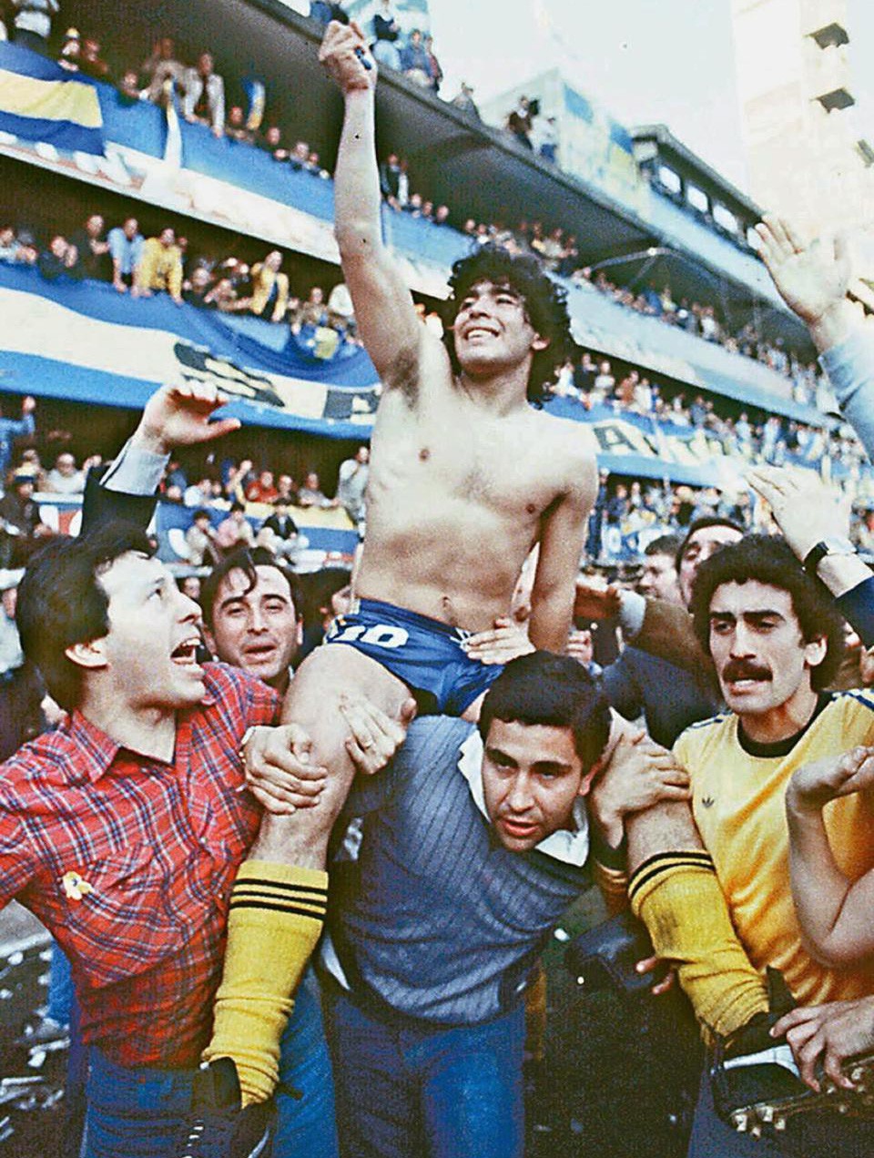 Si&ecirc;u kinh điển Boca Juniors - River Plate lấn &aacute;t derby Manchester - Ảnh 3.