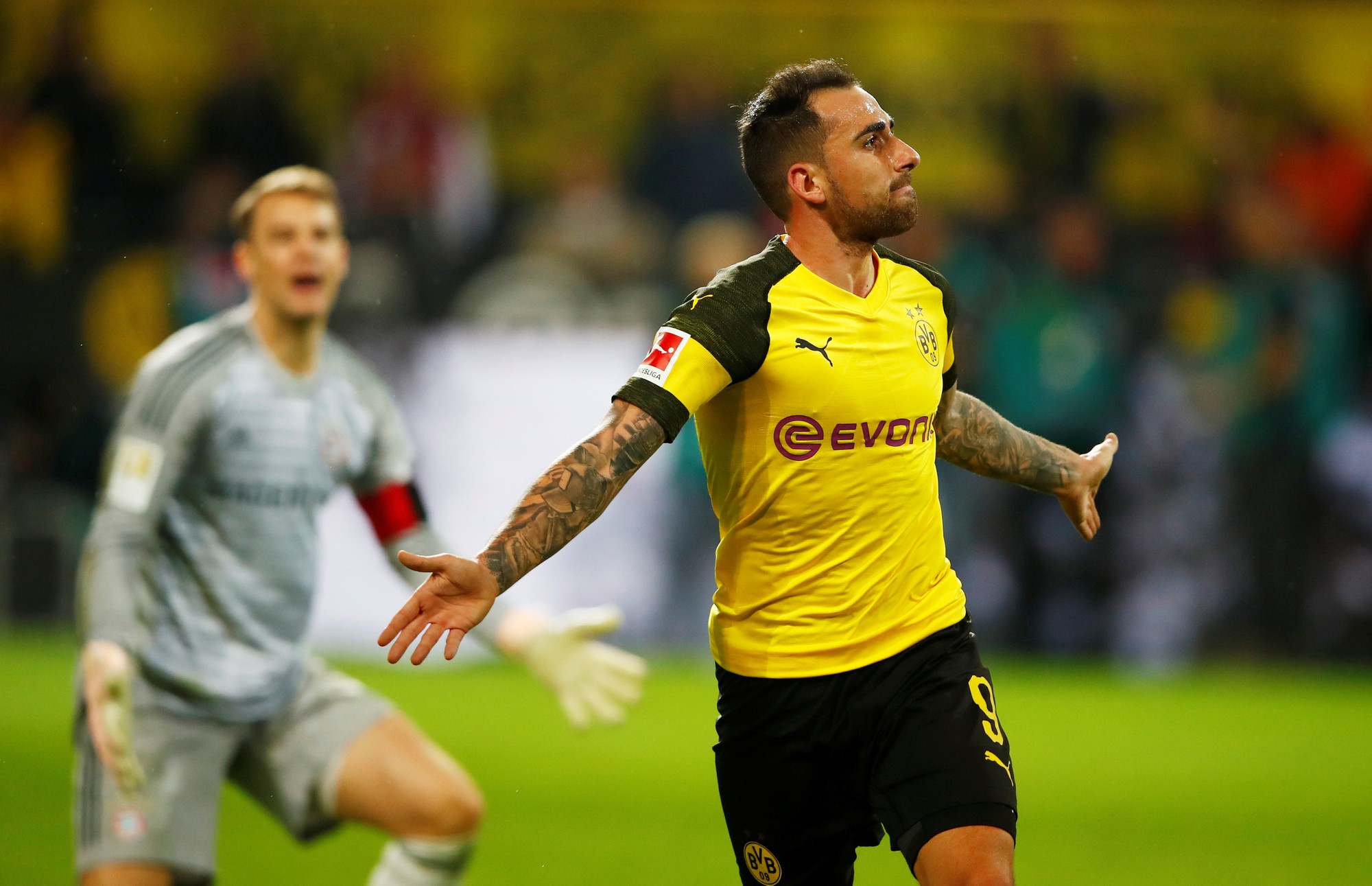 Tiệc b&agrave;n thắng si&ecirc;u kinh điển Bundesliga, Dortmund quật ng&atilde; Bayern Munich - Ảnh 7.