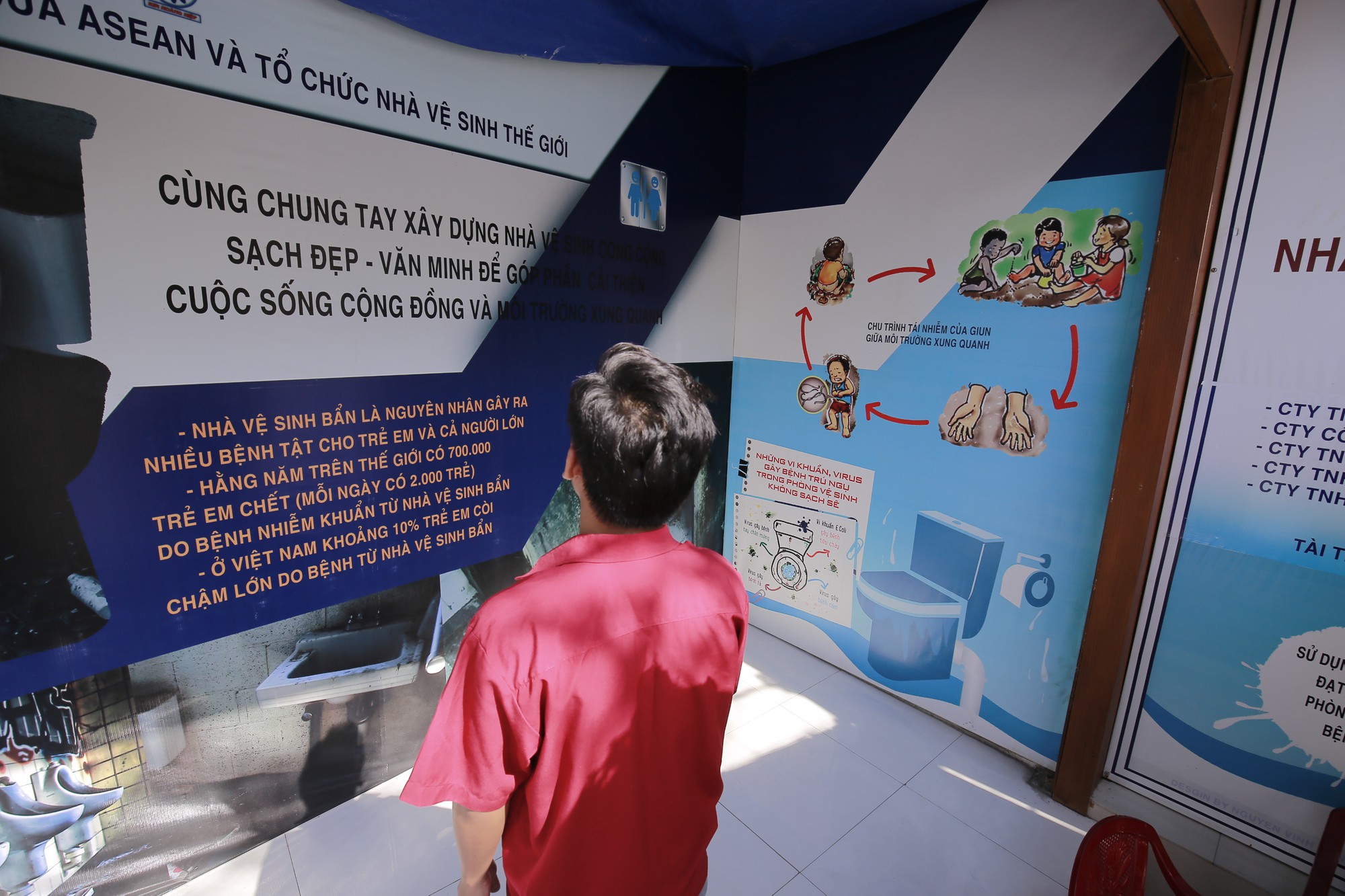 Cận cảnh nh&agrave; vệ sinh 5 sao miễn ph&iacute; tr&ecirc;n phố ở B&igrave;nh Dương - Ảnh 8.