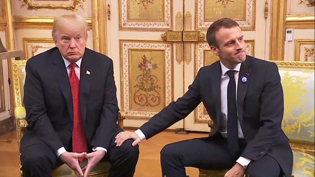 Giải mã phản ứng của ông Trump khi ông Macron vỗ đầu gối