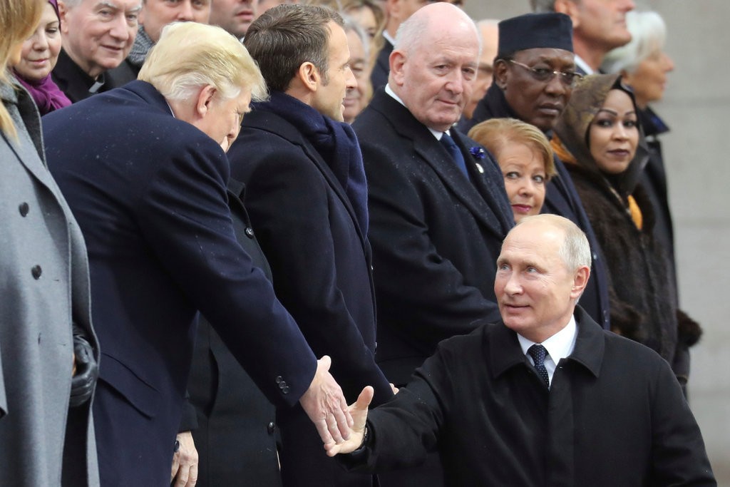 Ông Putin "xoay trục" sang châu Á