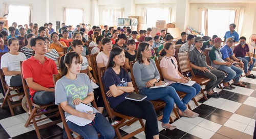 Đối thoại với người lao động về chính sách lao động