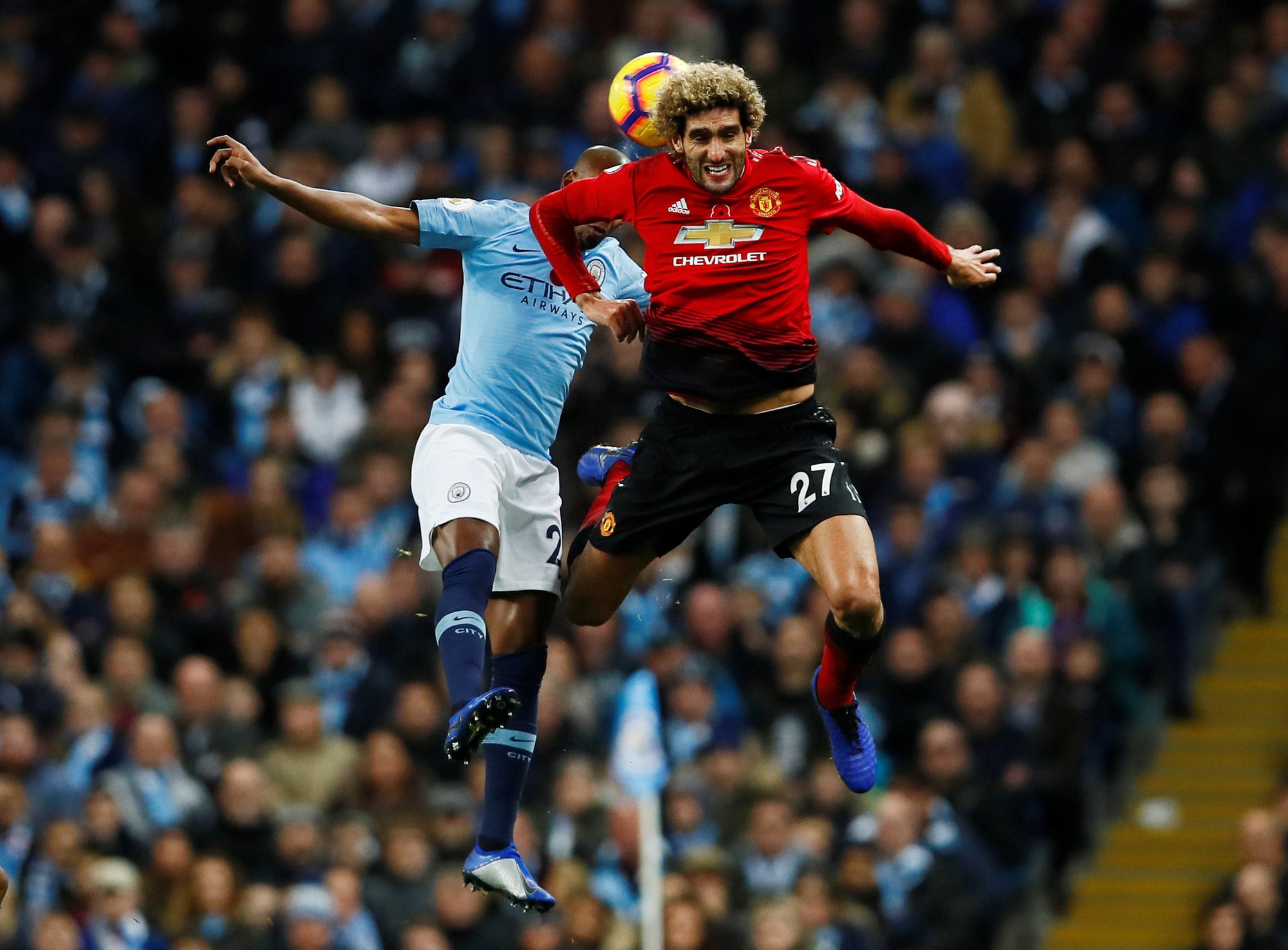 Truyền th&ocirc;ng Anh tổng c&ocirc;ng k&iacute;ch Man United sau thất bại trận derby - Ảnh 2.