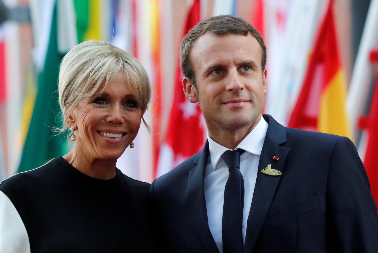 B&agrave; Merkel bất ngờ bị nhầm l&agrave; ...vợ &ocirc;ng Macron - Ảnh 4.