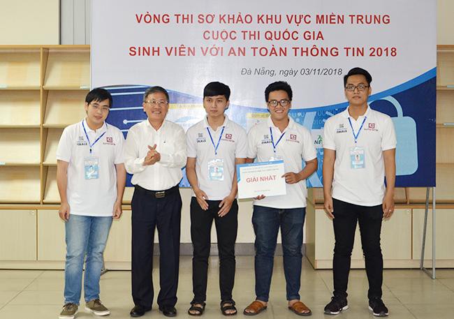 Duy Tân vô địch cuộc thi “Sinh viên với An toàn Thông tin 2018” khu vực miền Trung