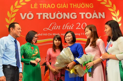 50 nh&agrave; gi&aacute;o nhận giải thưởng V&otilde; Trường Toản năm 2018 - Ảnh 1.