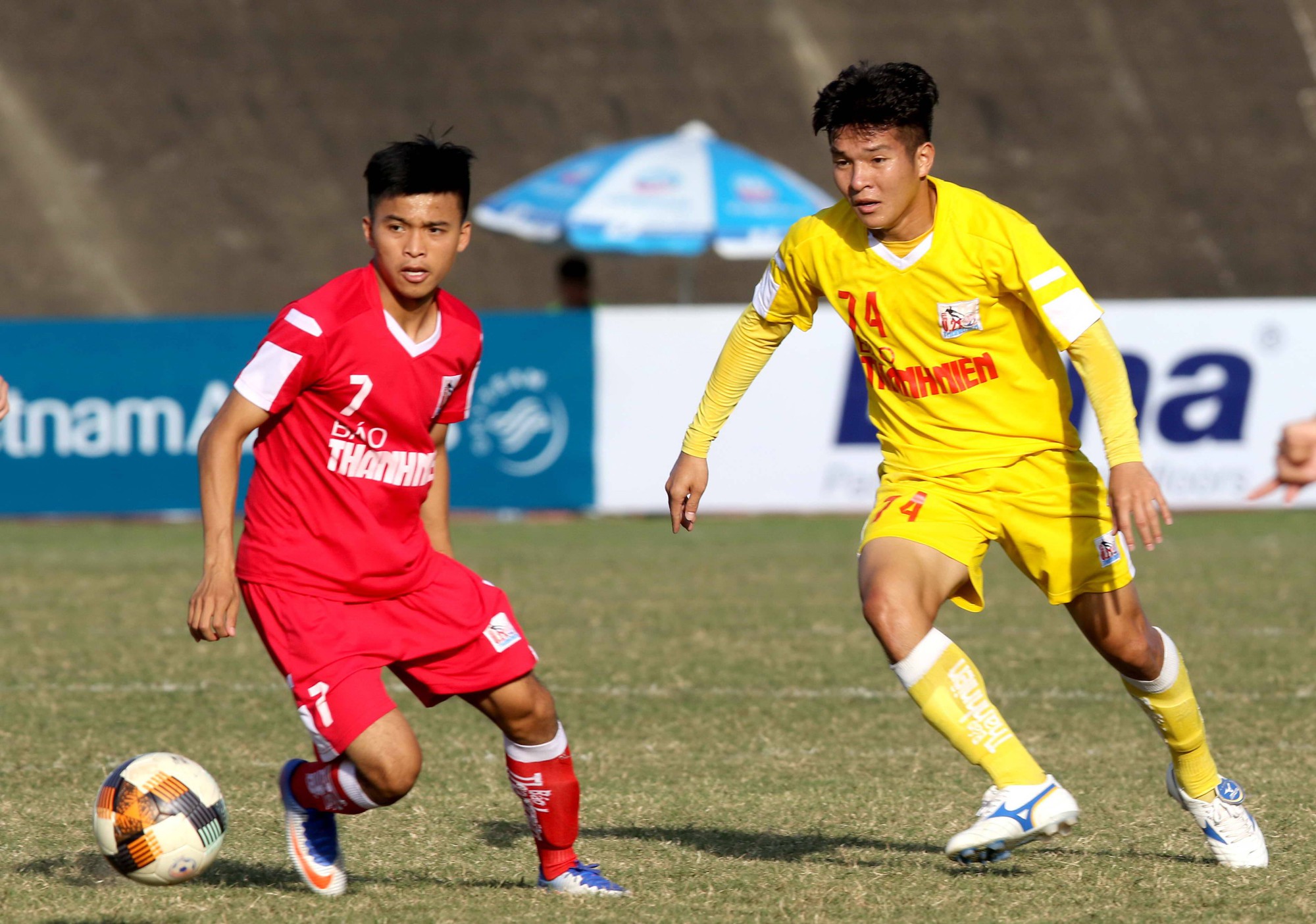 Derby thủ đô: Hấp dẫn đến phút cuối - Ảnh 3.