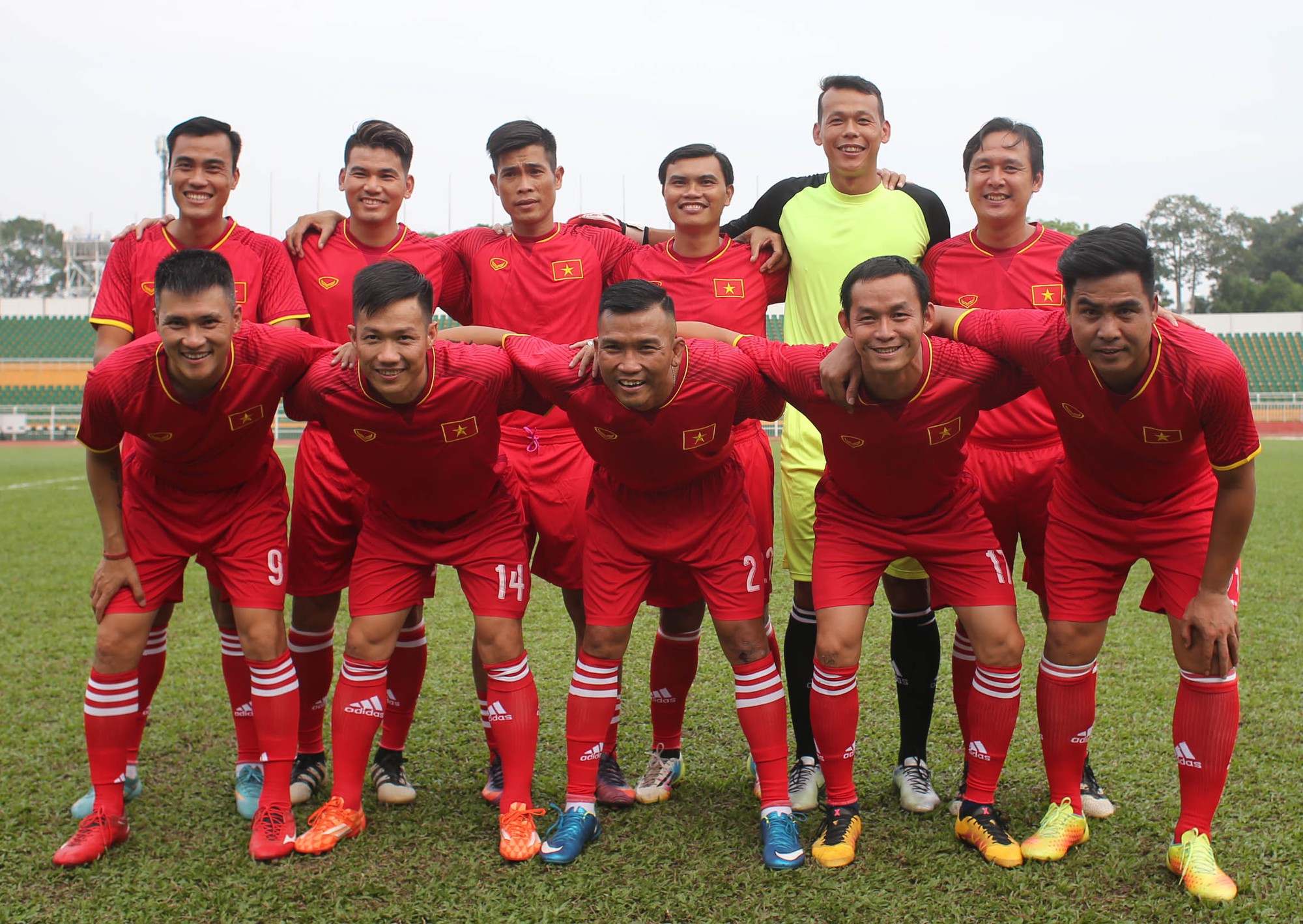 Những nh&agrave; v&ocirc; địch AFF Cup 2008 t&aacute;i ngộ tại s&acirc;n Thống Nhất - Ảnh 3.