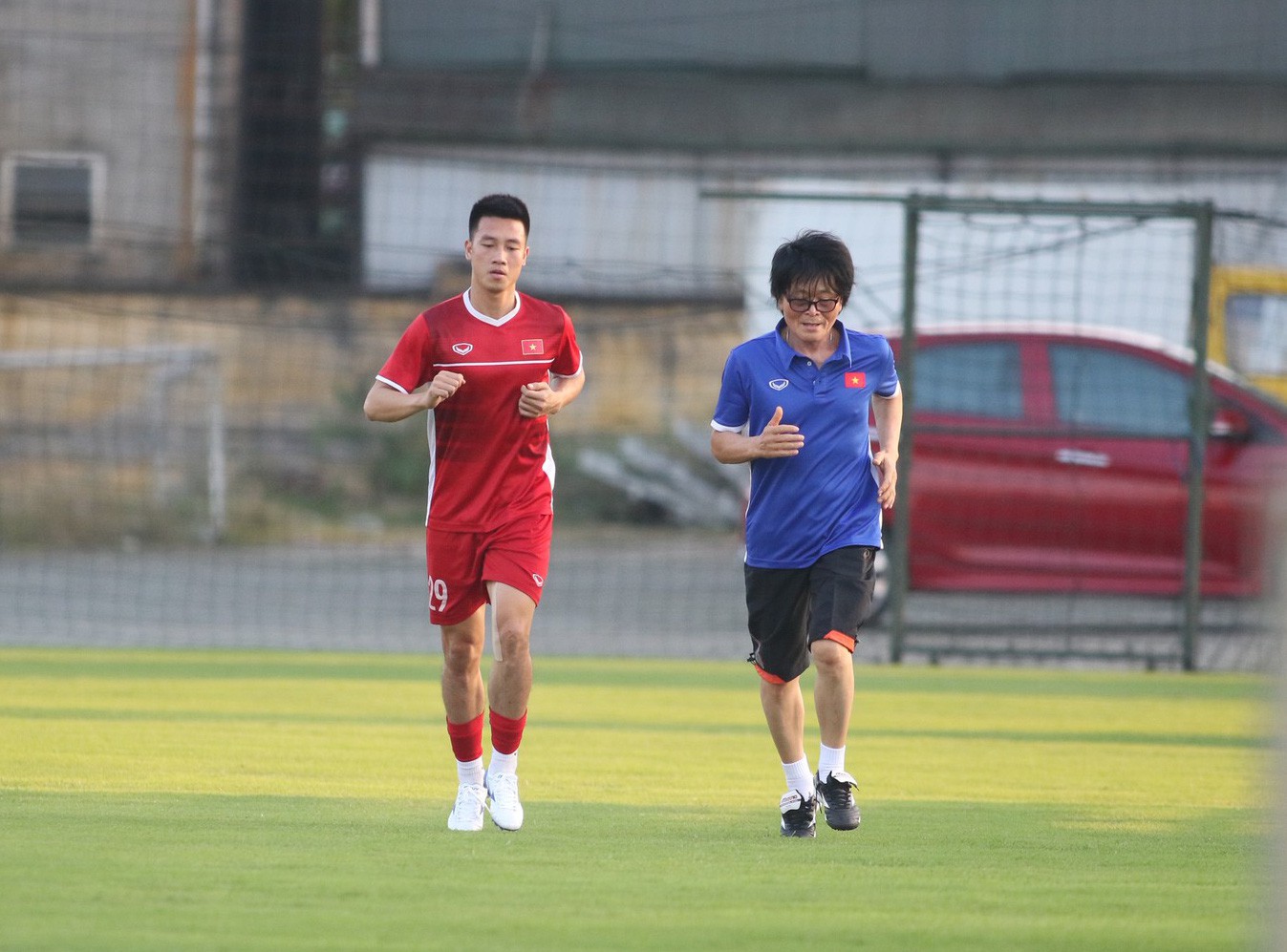 Tuyển Việt Nam bất ngờ chào đón nhân vật quan trọng trong chiến dịch AFF Cup