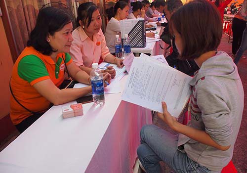Sàn việc làm TP HCM: Thiếu hụt lao động phổ thông