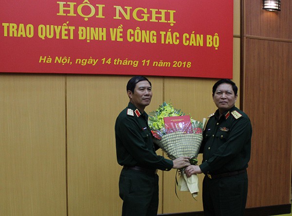 Bộ Quốc ph&ograve;ng c&oacute; 1 t&acirc;n ph&oacute; tổng tham mưu trưởng, 2 tư lệnh qu&acirc;n khu - Ảnh 1.