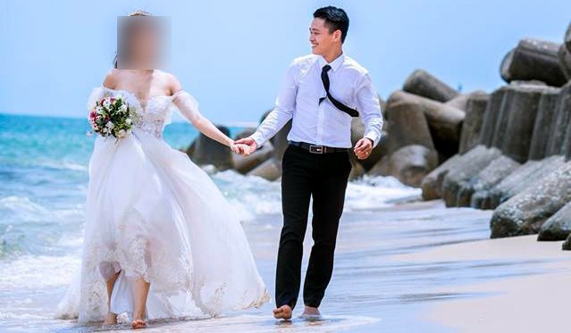 Siêu lừa khoái sống ảo với người đẹp - Ảnh 1.
