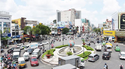Vùng đất dữ thay da đổi thịt (*): Lăng Cha Cả sầm uất