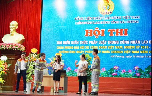 Linh hoạt đưa pháp luật đến với công nhân