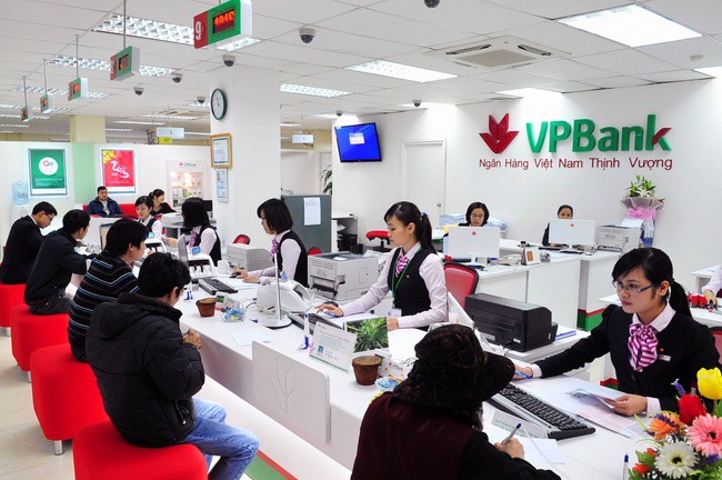 Gia đình Chủ tịch HĐQT VPBank thu mua 21 triệu cổ phần