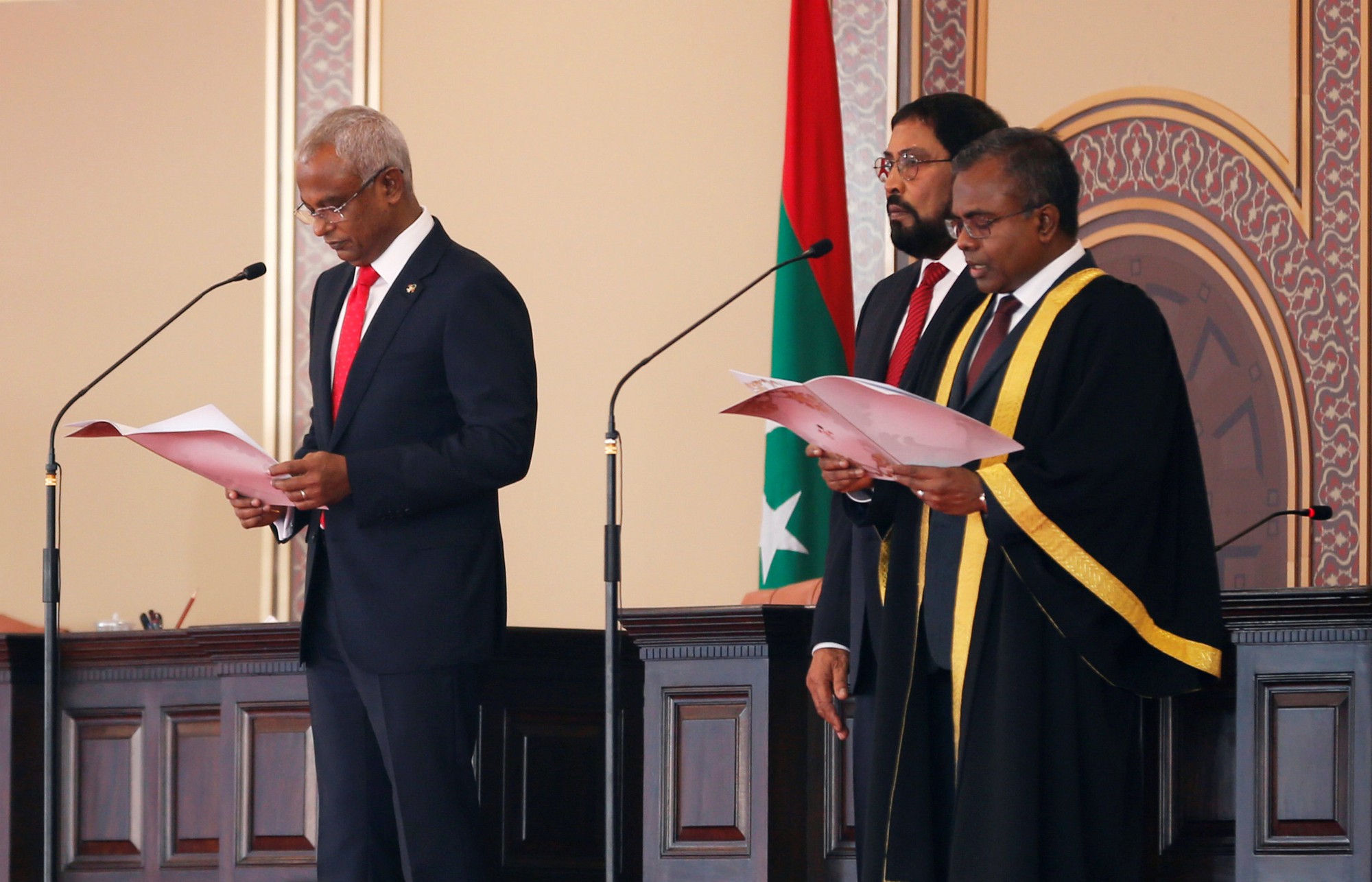 T&acirc;n Tổng thống Maldives: Ng&acirc;n s&aacute;ch nước nh&agrave; be b&eacute;t v&igrave; nợ Trung Quốc  - Ảnh 1.