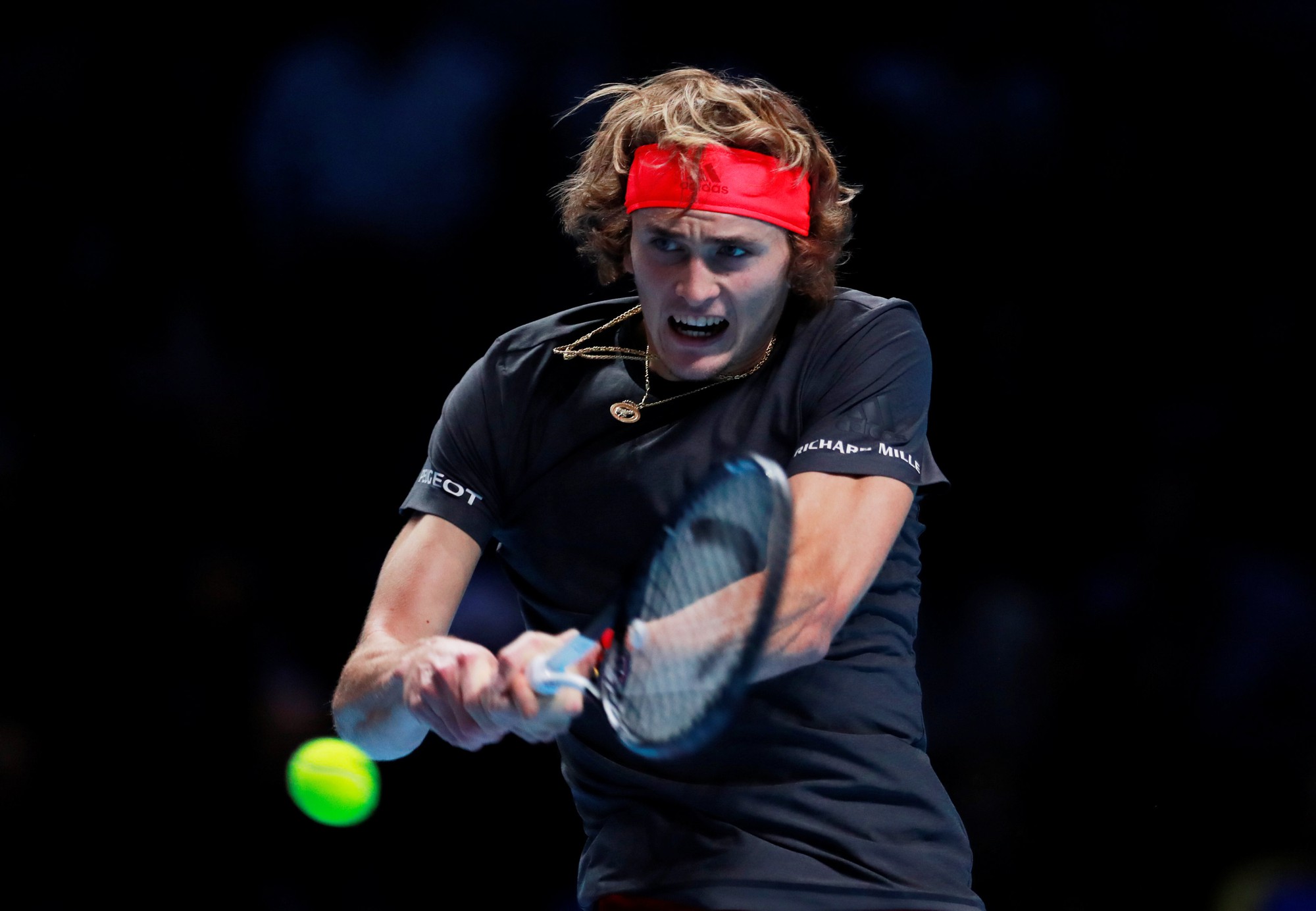 Djokovic thua sốc ở chung kết, Zverev v&ocirc; địch ATP Finals 2018 - Ảnh 5.