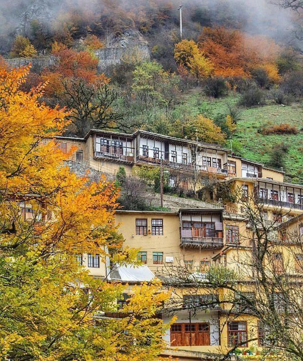 Kỳ lạ ng&ocirc;i l&agrave;ng kh&ocirc;ng m&aacute;i ng&oacute;i ở Iran - Ảnh 12.