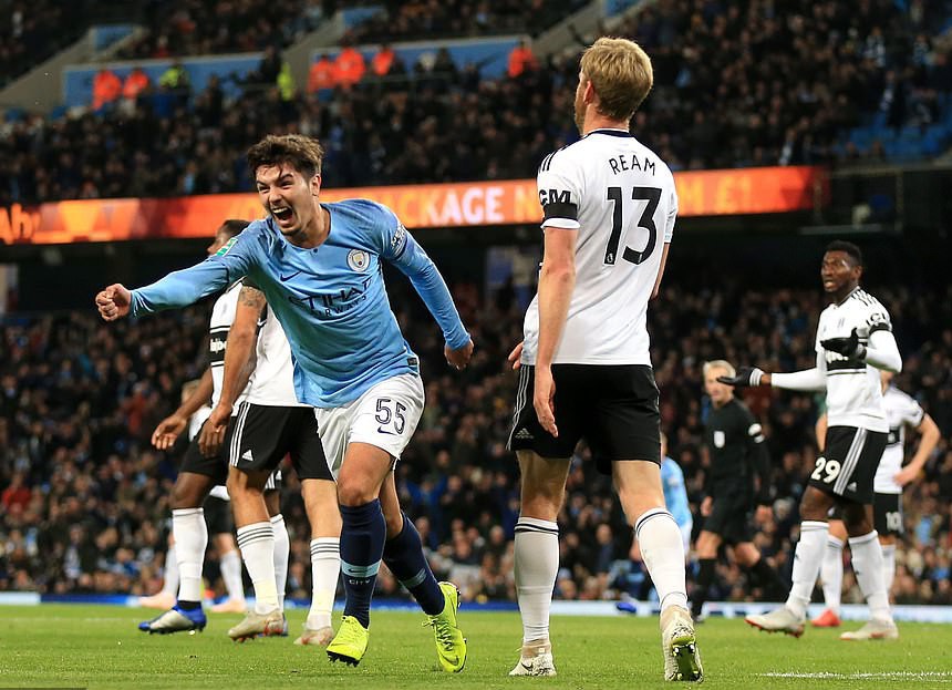 Sao trẻ toả s&aacute;ng, Man City gi&agrave;nh tấm v&eacute; thứ 7 tứ kết League Cup - Ảnh 4.